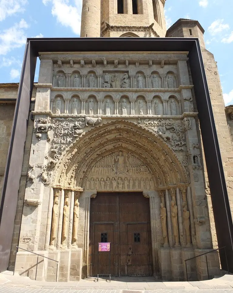 Iglesia de Santa María la Real - Portada 2