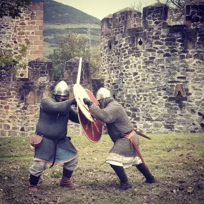 Duelo medieval, castillo de muñatones