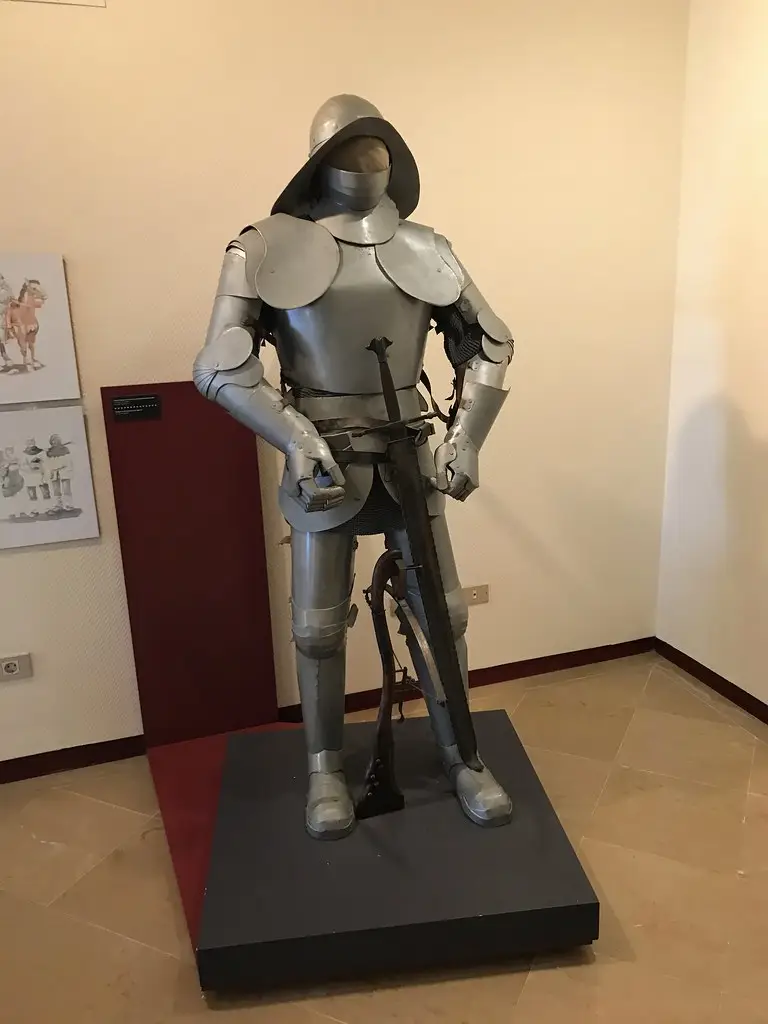 Armadura en el Museo de las Encartaciones en la Casa de Juntas de Avellaneda