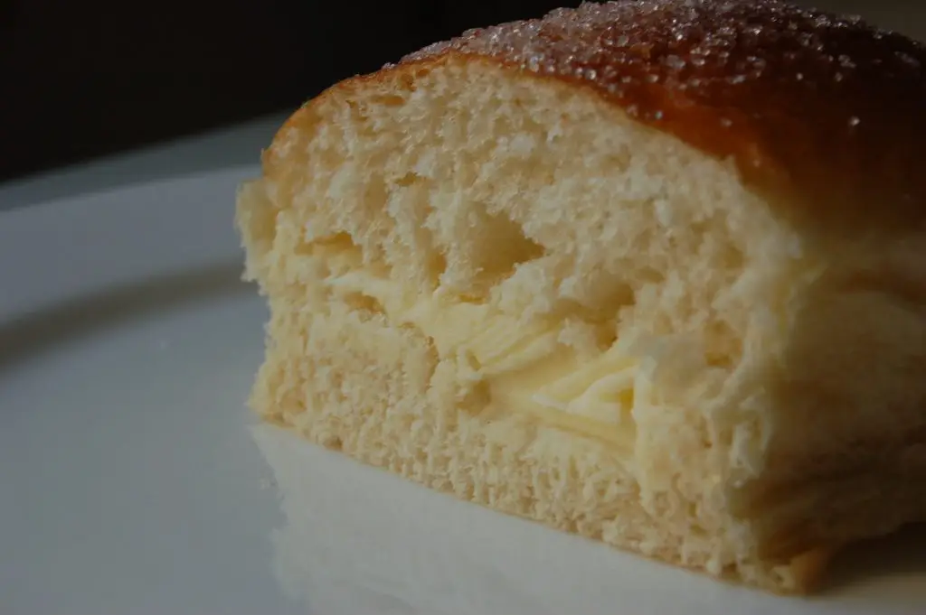 Bollo de mantequilla de Bilbao: 7/10 Zuricalday