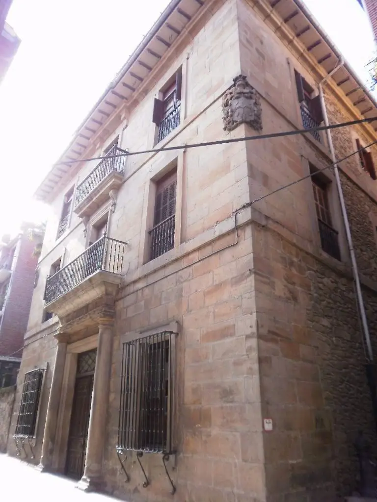 Balmaseda - Palacio de Urrutia 2
