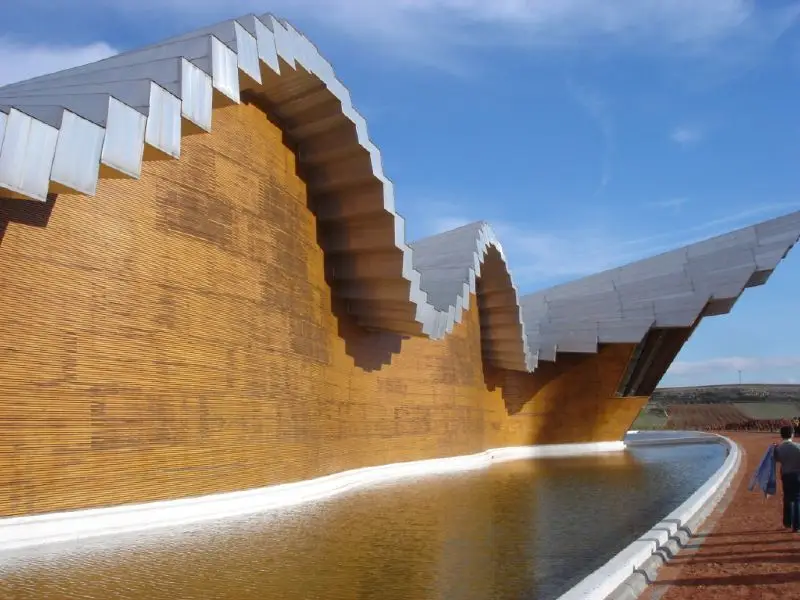 Bodegas Ysios (Laguardia)