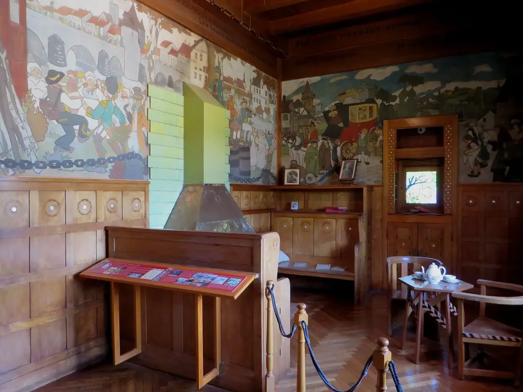 Décor de Georges Delaw (1871-1938), studio des enfants, Villa Arnaga (1903-1906), Cambo-les-Bains, Labourd, Pays basque, Pyrénées Atlantiques, Aquitaine, France.