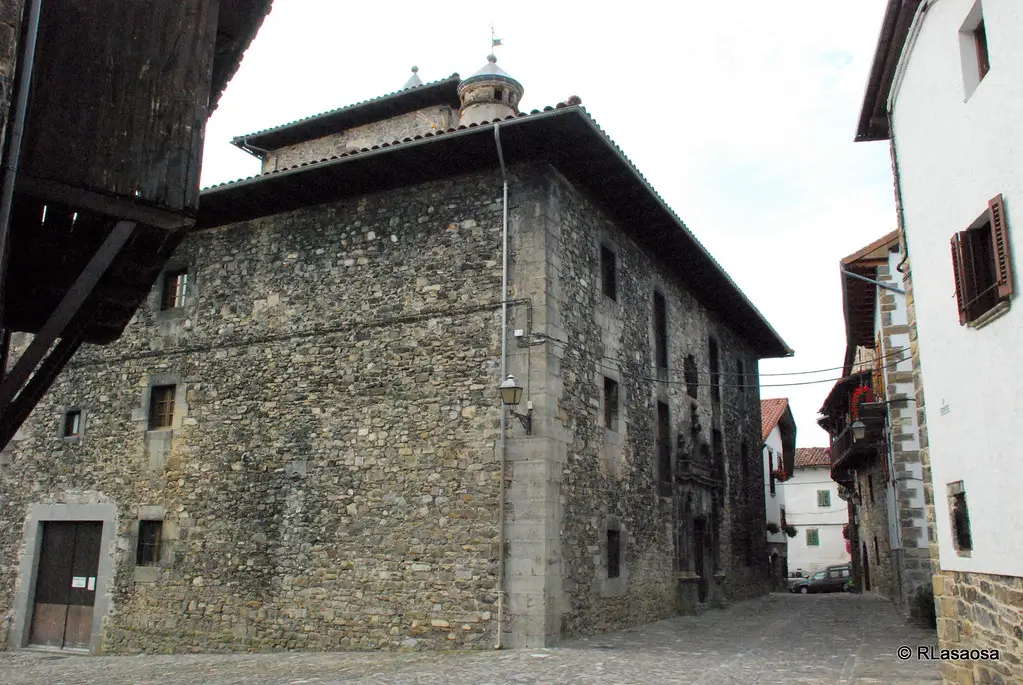 Casa El Ministro, Roncal, Navarra