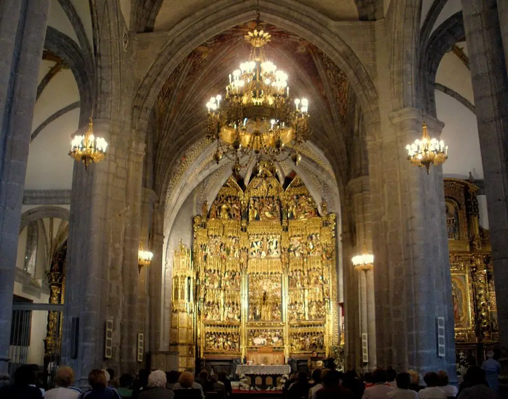 Arceniega - Santuario de Nuestra Señora de la Encina, interiores 08