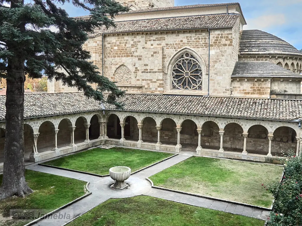 Claustro de San Pedro de la Rúa - Estella - Navarra