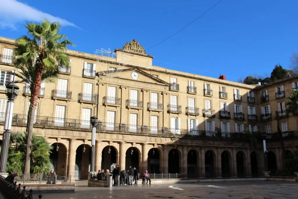 Bilbao - Euskaltzaindia (28718834203)