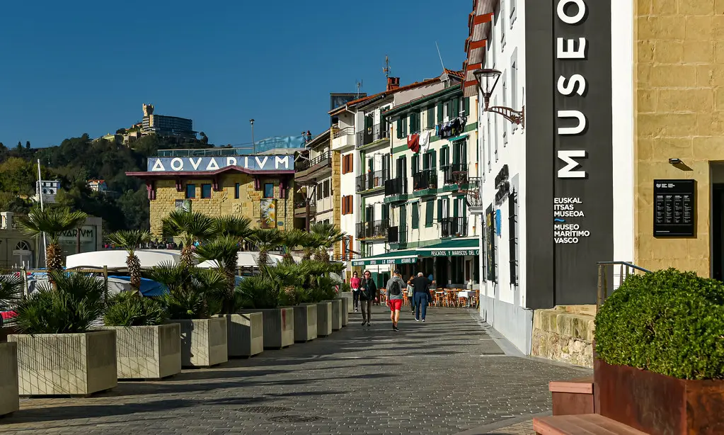Donostia: Paseo del Muelle