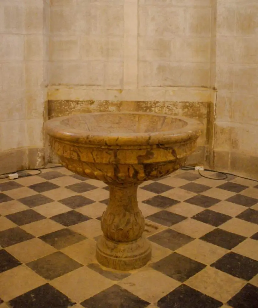 File:Vitoria - Catedral Vieja 10.JPG