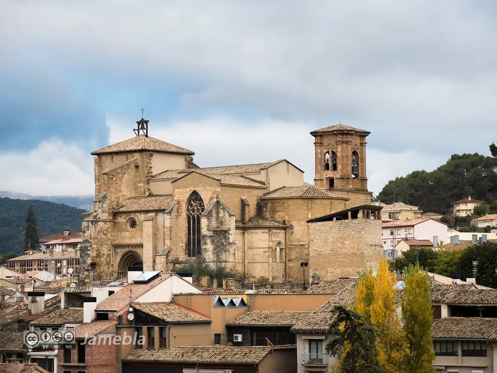 Iglesia de San Miguel - Estella - Navarra.jpg