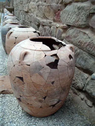 Tinajas en la Villa de las Musas