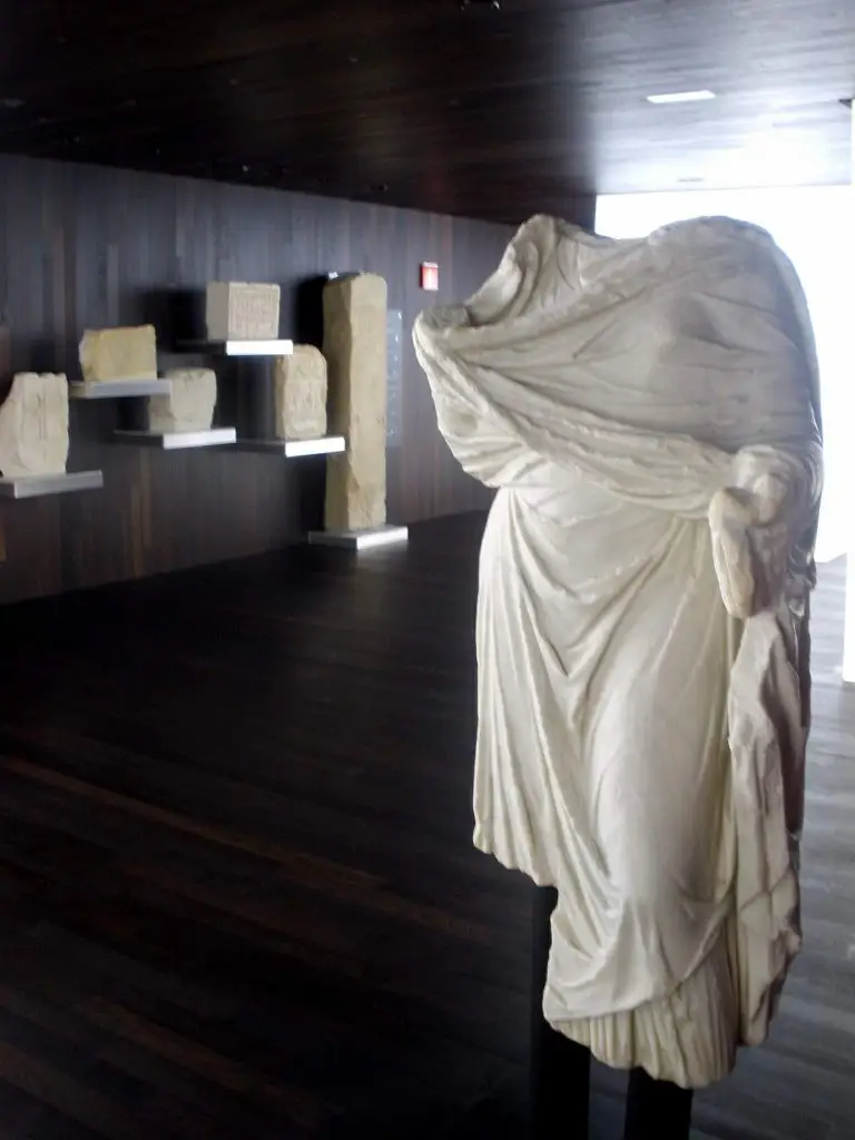 File:Vitoria - Bibat 061.jpg