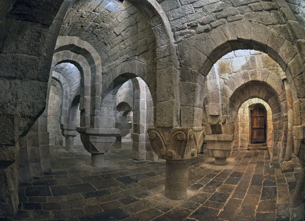 WLM14ES - Cripta del monasterio de Leyre, Navarra - alepheli