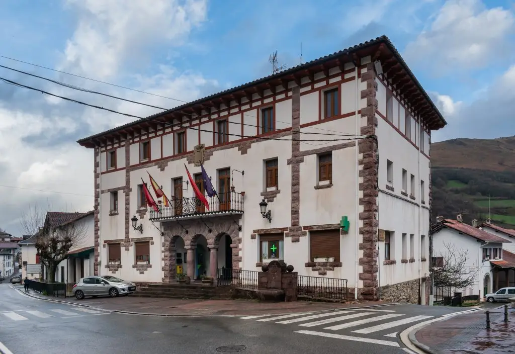 Town hall of Luzaide-Valcarlos (3)
