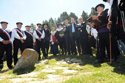 El presidente de Aragón ha asistido a la ceremonia del Tributo de las Tres Vacas