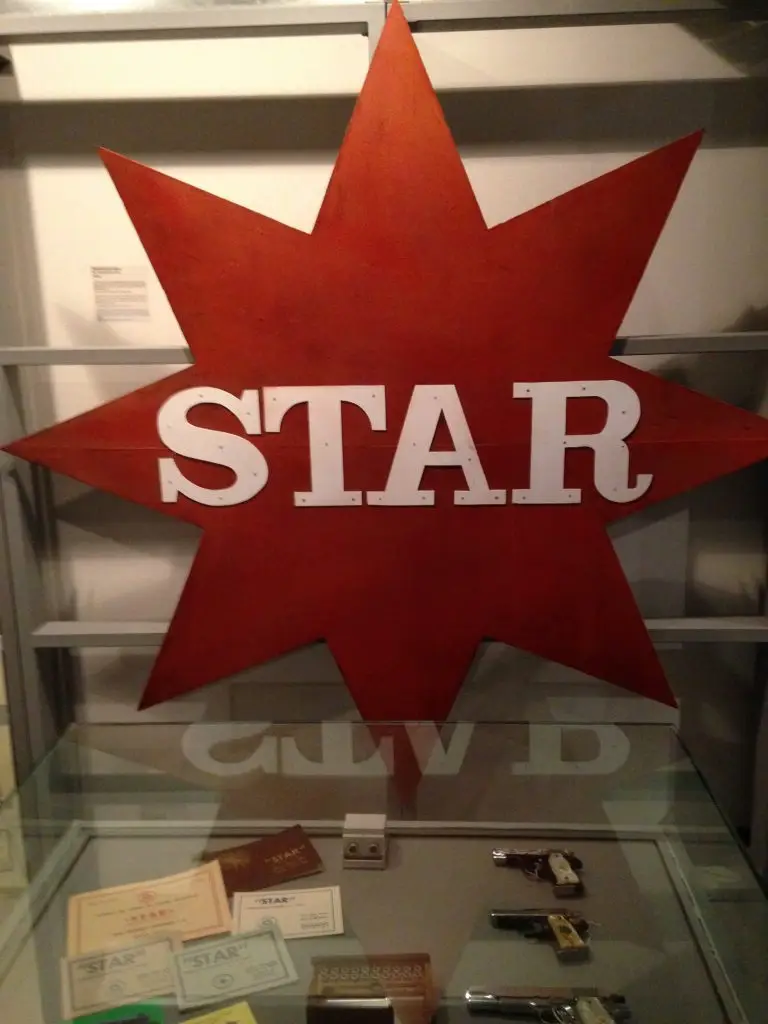 Museo Eibar logo de Star