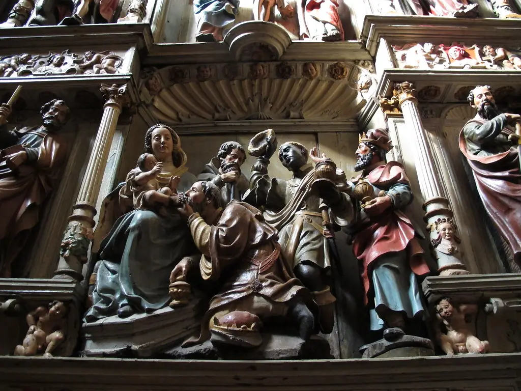 Iglesia de san Pedro - Parte central del retablo de los Reyes, de Juan de Ayala