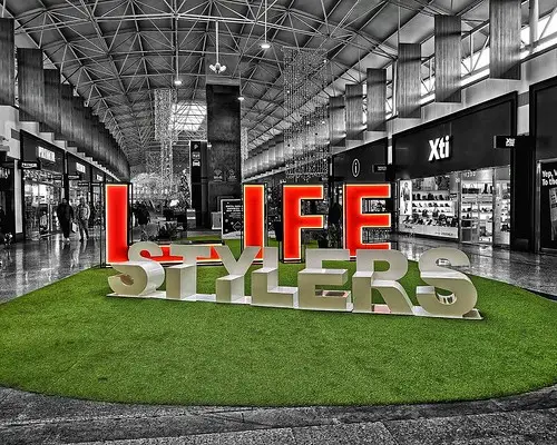 Life is ... @fashionoutletbk