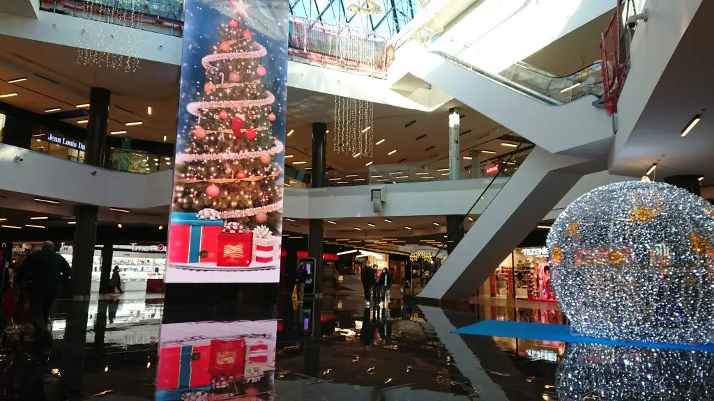 Pantalla digital Max Center Navidad 2021-22