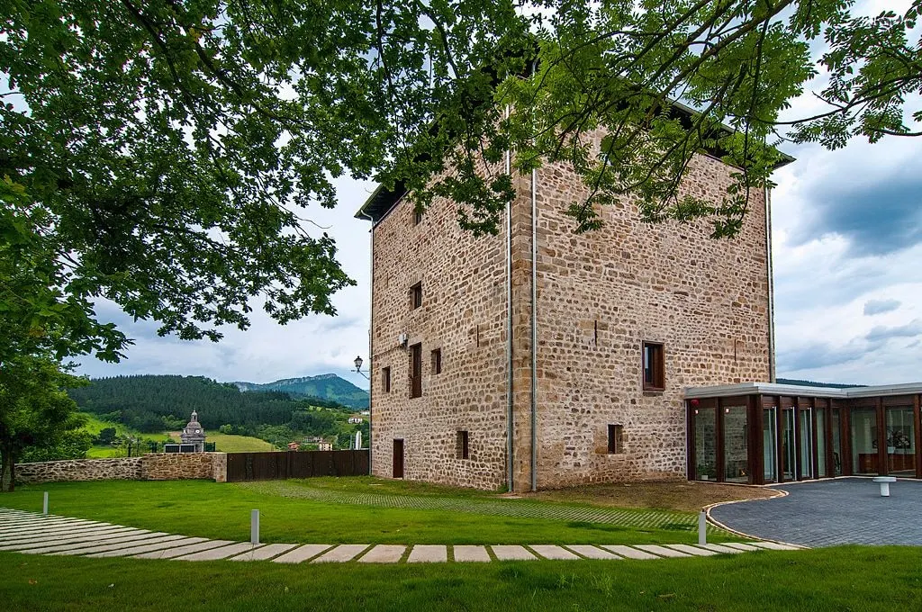 Hotel Torre Zumeltzegi