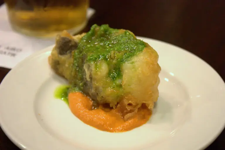 Best 3 bars to eat pintxos in San Sebastian